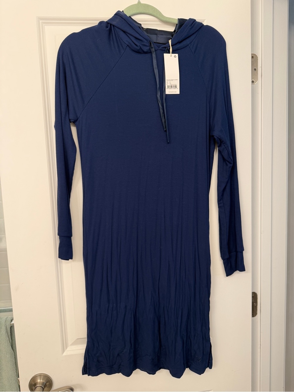 NWT Cozy Earth Women’s rib knit long sleeve hoodie dress with slit -size XS